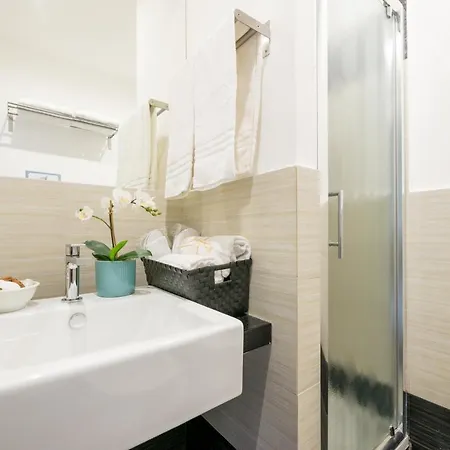 36 Bed & Breakfast 4*