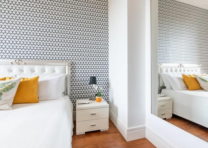 36 فندق مبيت وإفطار 4*